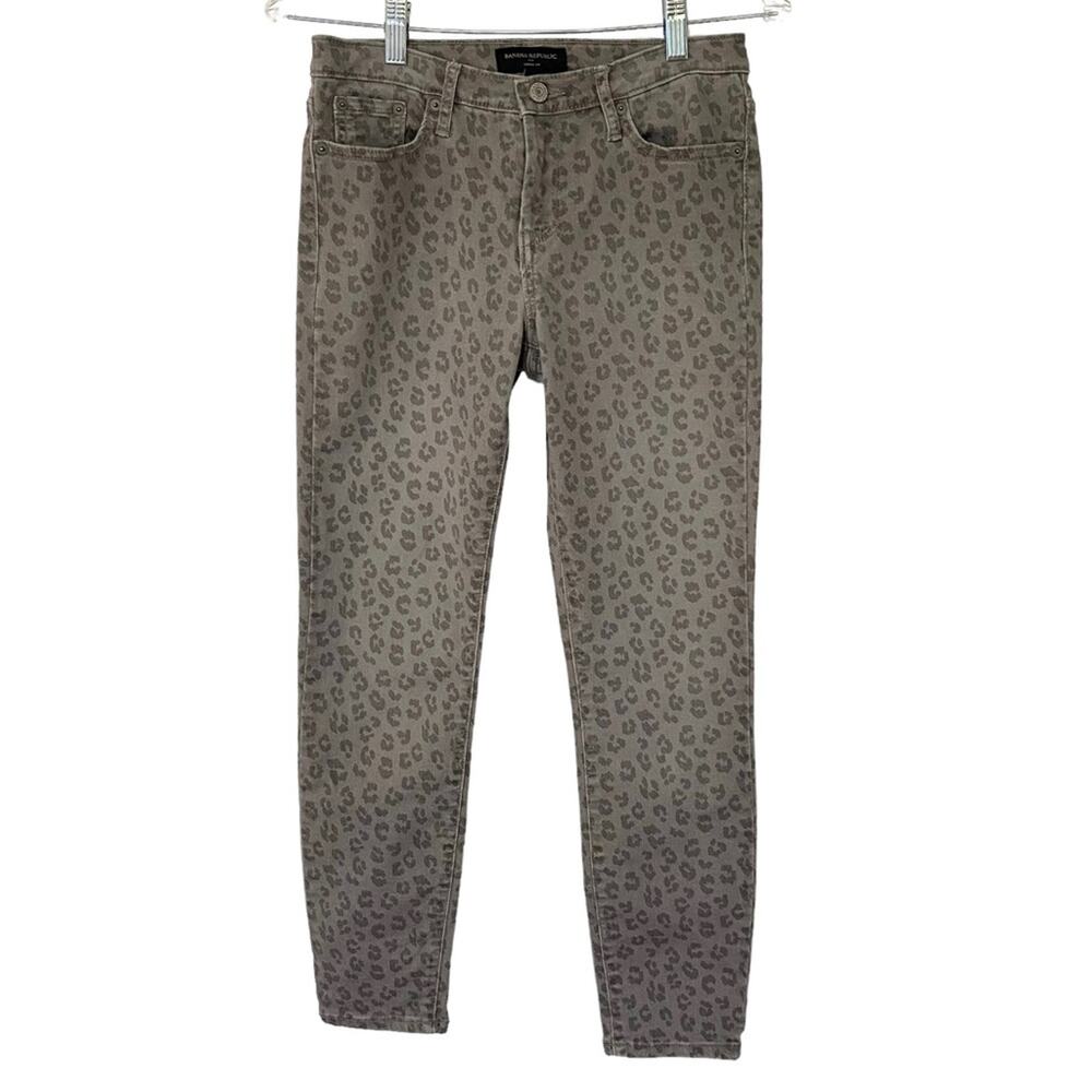 BANANA REPUBLIC Gray Leopard Print Skinny Fit Jeans Size 26 Ankle Length Casual